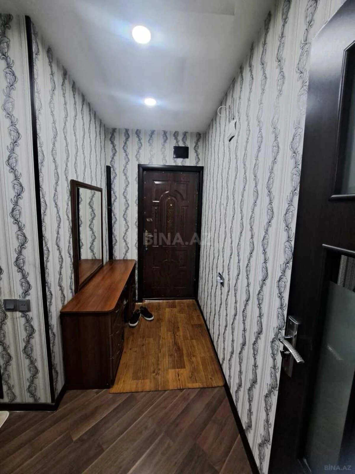Kirayə verilir 2 otaqlı mənzil 50 m²