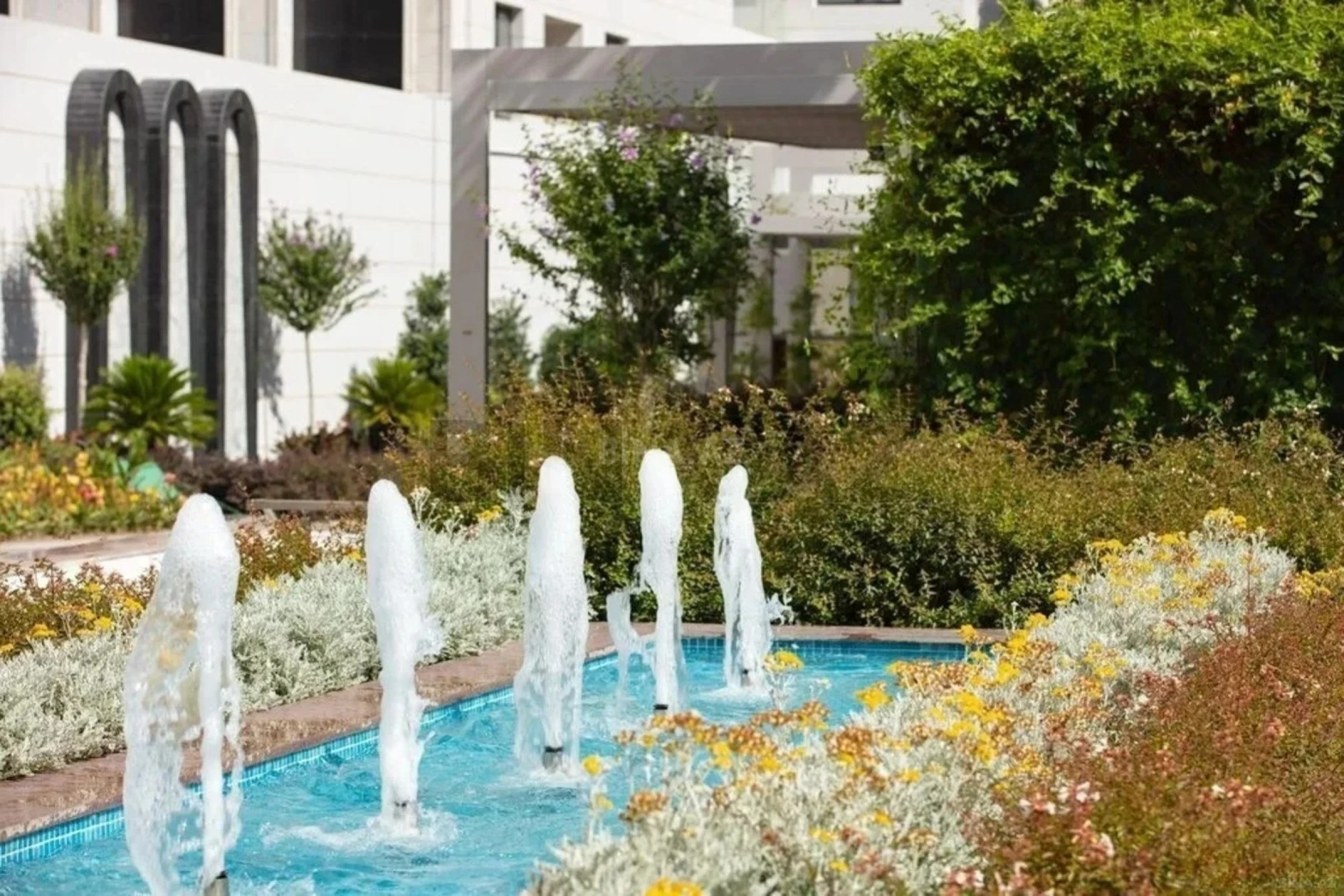 Satılır 5 otaqlı mənzil 210 m²