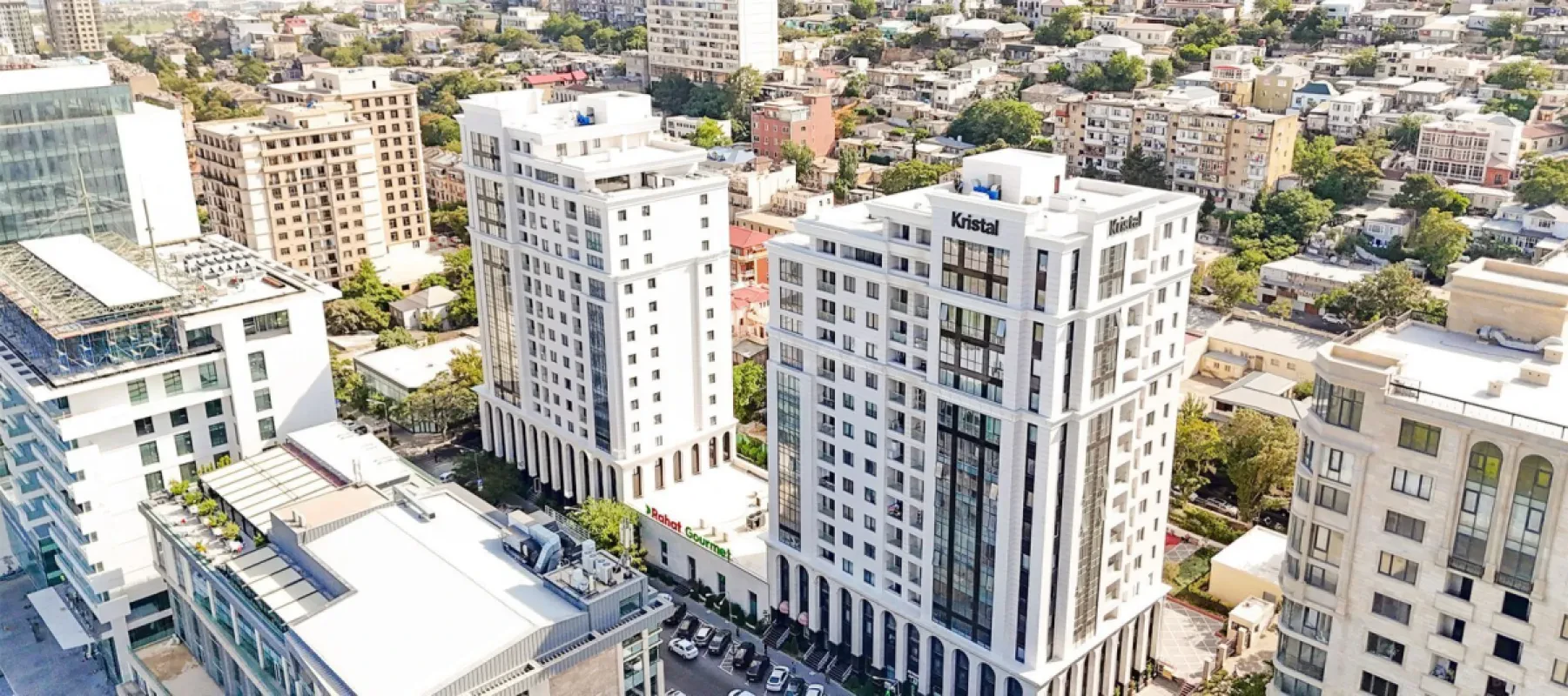 Satılır 5 otaqlı mənzil 210 m²