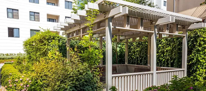 Satılır 5 otaqlı mənzil 210 m²