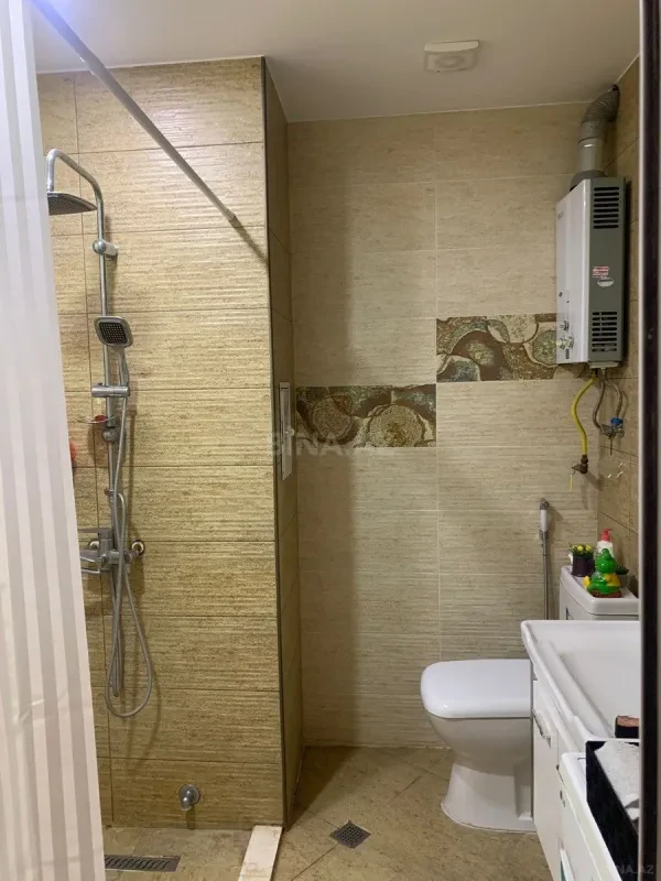 Satılır 5 otaqlı mənzil 105 m²