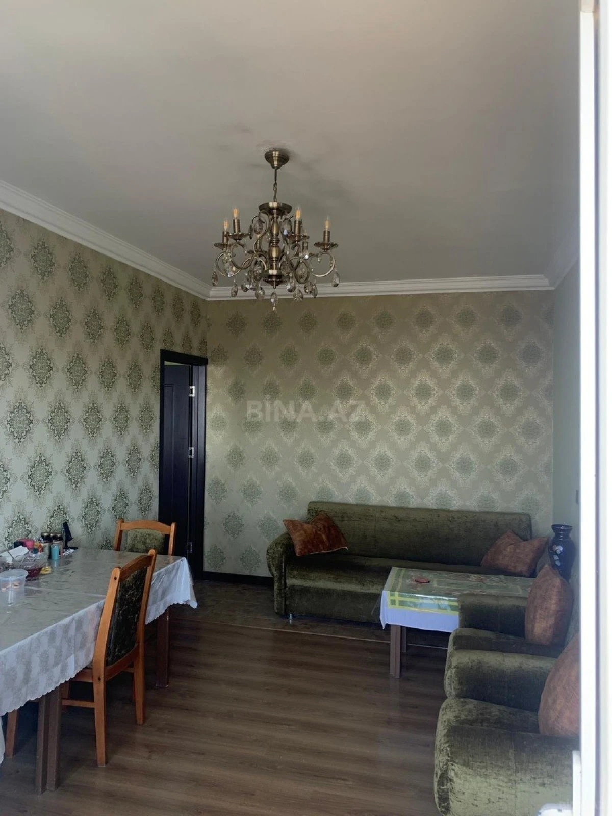 Satılır 5 otaqlı mənzil 105 m²