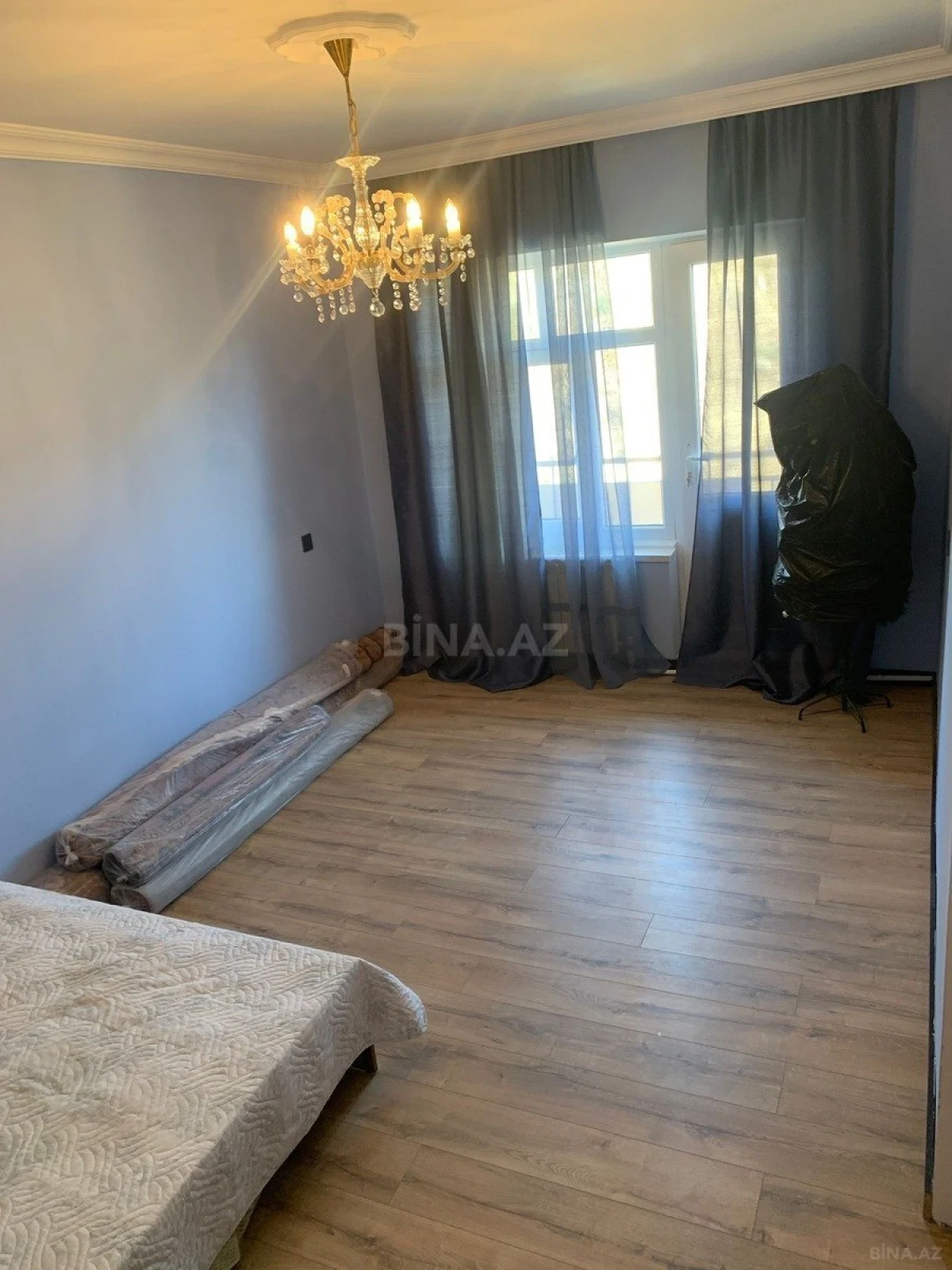Satılır 5 otaqlı mənzil 105 m²