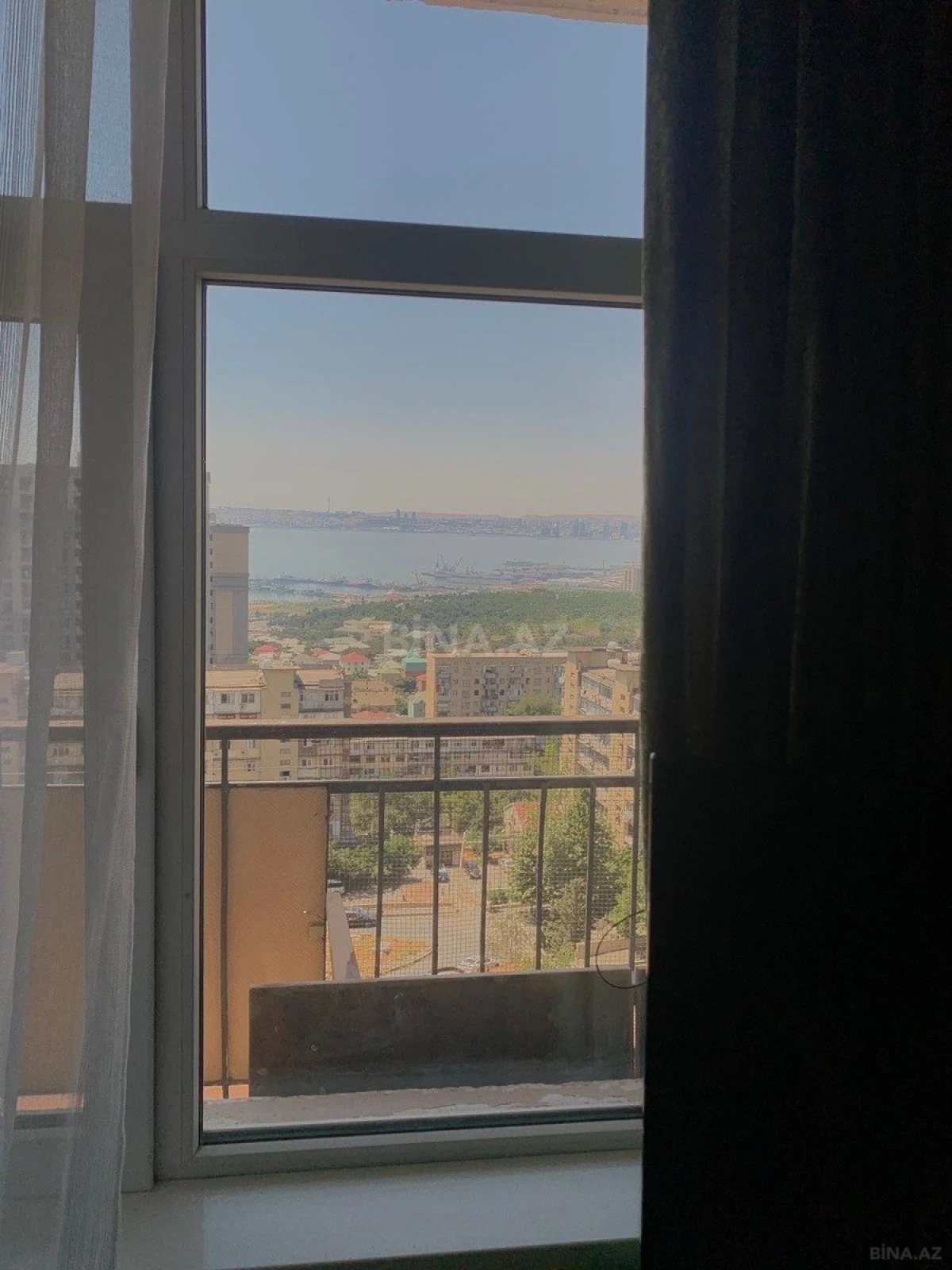 Satılır 5 otaqlı mənzil 105 m²