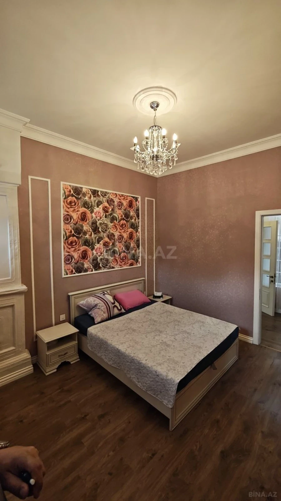 Satılır 6 otaqlı həyət evi 200 m²