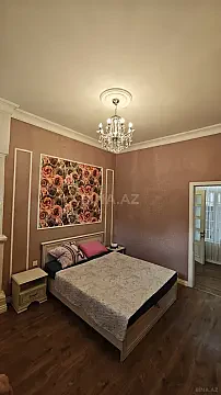 Satılır 6 otaqlı həyət evi 200 m²