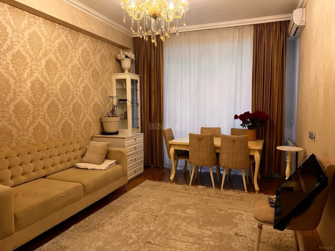 Kirayə verilir 2 otaqlı mənzil 65 m²