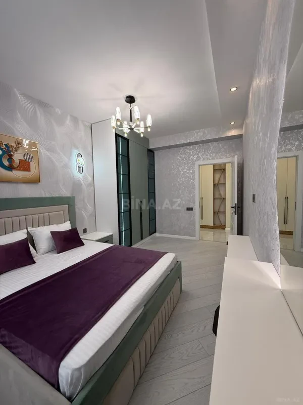 Satılır 2 otaqlı mənzil 71 m²