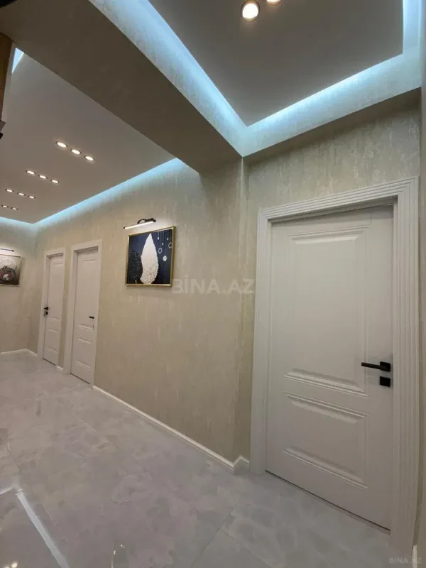 Satılır 2 otaqlı mənzil 71 m²
