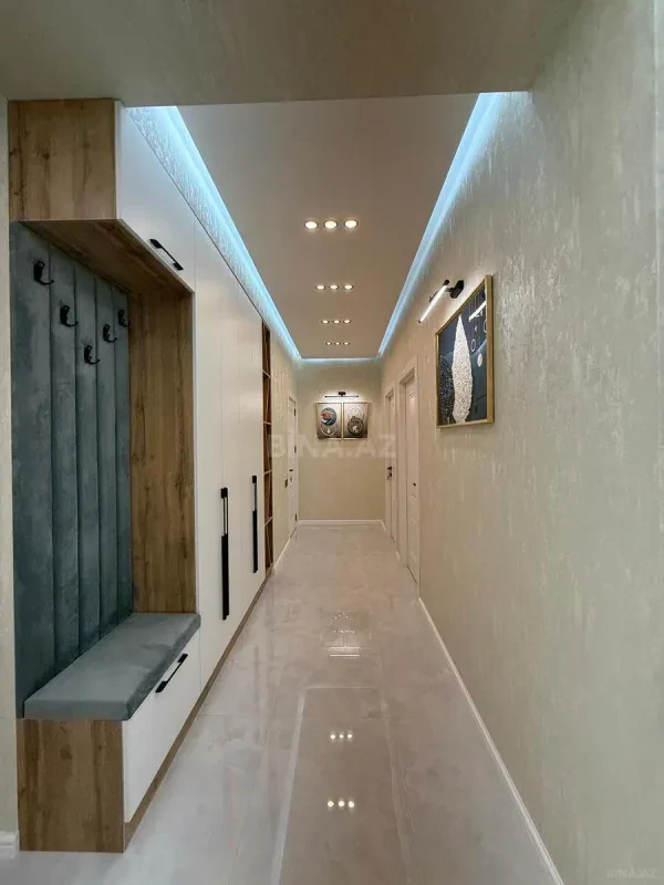 Satılır 2 otaqlı mənzil 71 m²