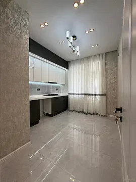 Satılır 2 otaqlı mənzil 71 m²