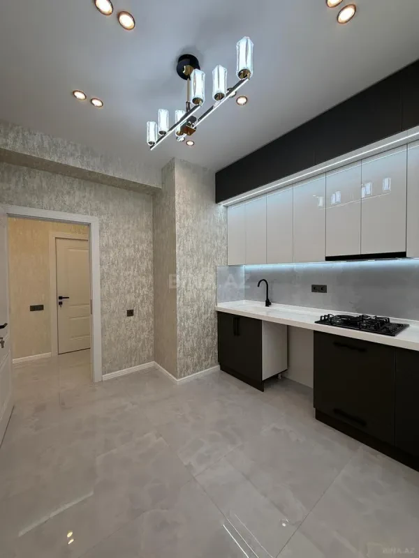 Satılır 2 otaqlı mənzil 71 m²