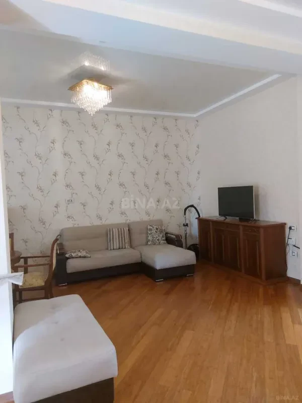 Satılır 2 otaqlı mənzil 85 m²