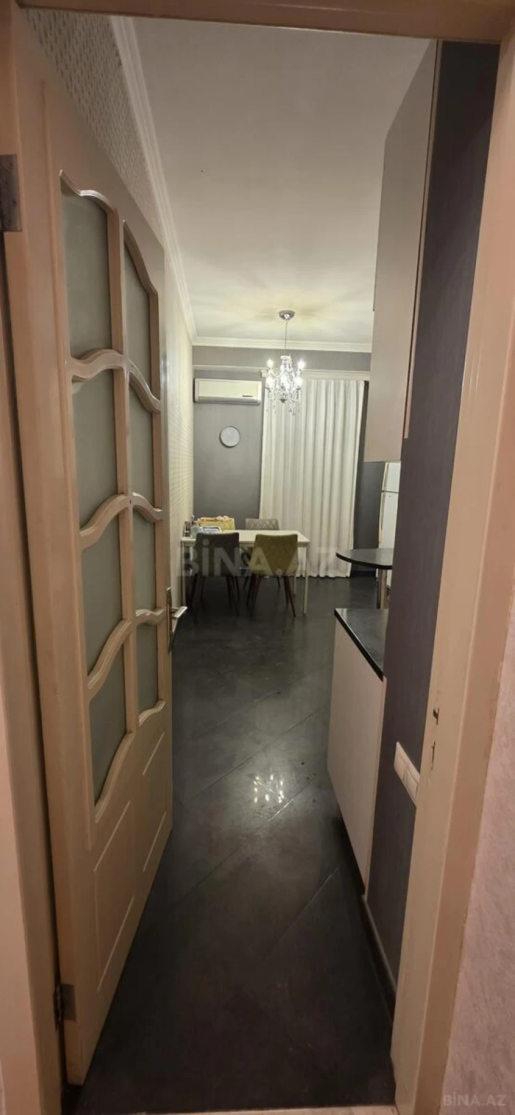 Kirayə verilir 4 otaqlı mənzil 180 m²