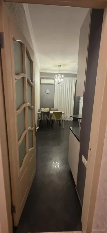 Kirayə verilir 4 otaqlı mənzil 180 m²
