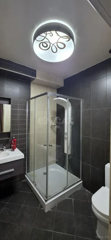 Kirayə verilir 4 otaqlı mənzil 180 m²