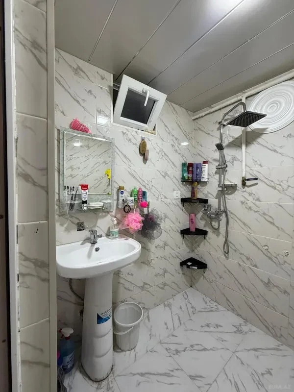 Satılır 1 otaqlı mənzil 40 m²