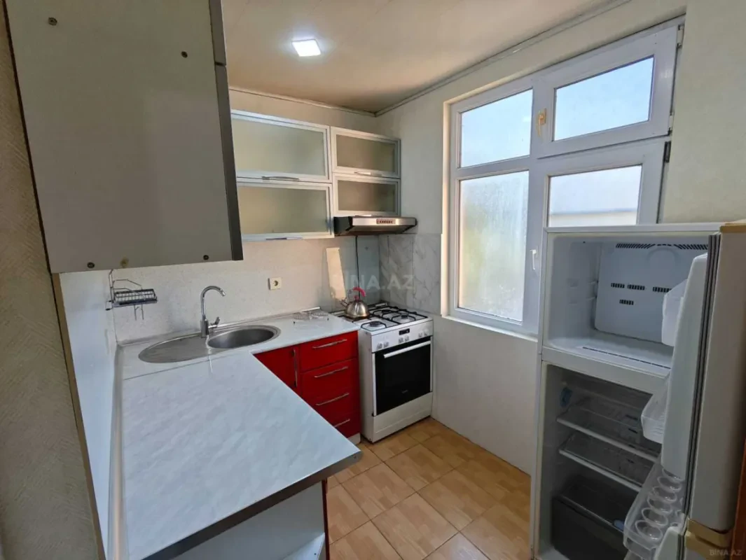 Kirayə verilir 2 otaqlı mənzil 70 m²