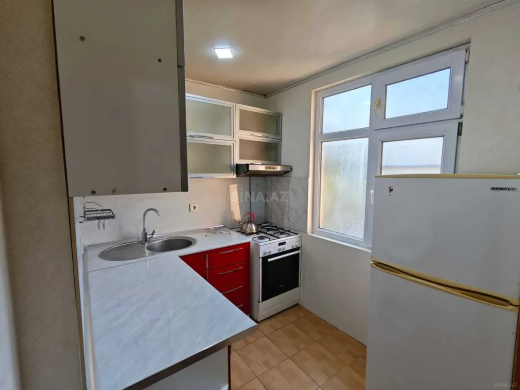 Kirayə verilir 2 otaqlı mənzil 70 m²