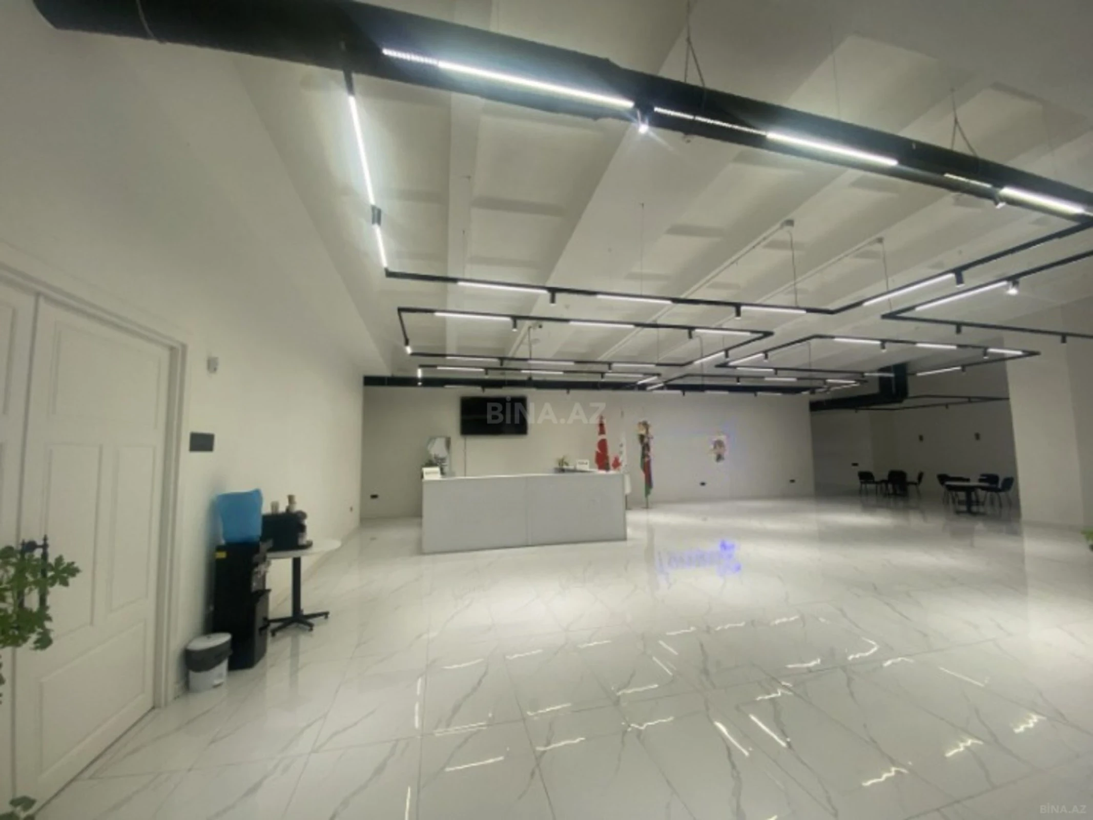 Satılır obyekt 1185 m²