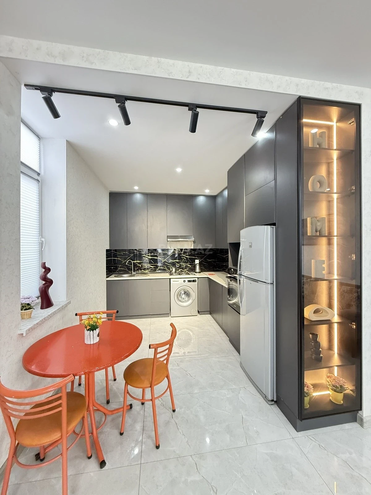 Satılır 4 otaqlı həyət evi 140 m²