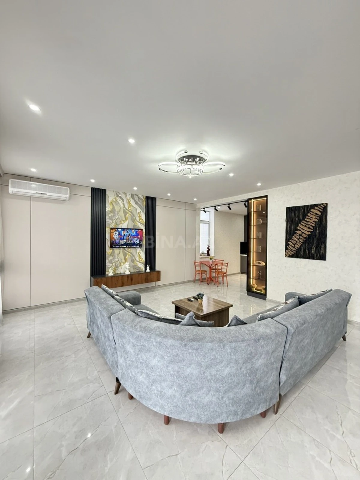 Satılır 4 otaqlı həyət evi 140 m²