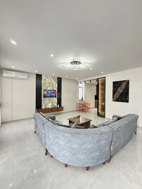 Satılır 4 otaqlı həyət evi 140 m²