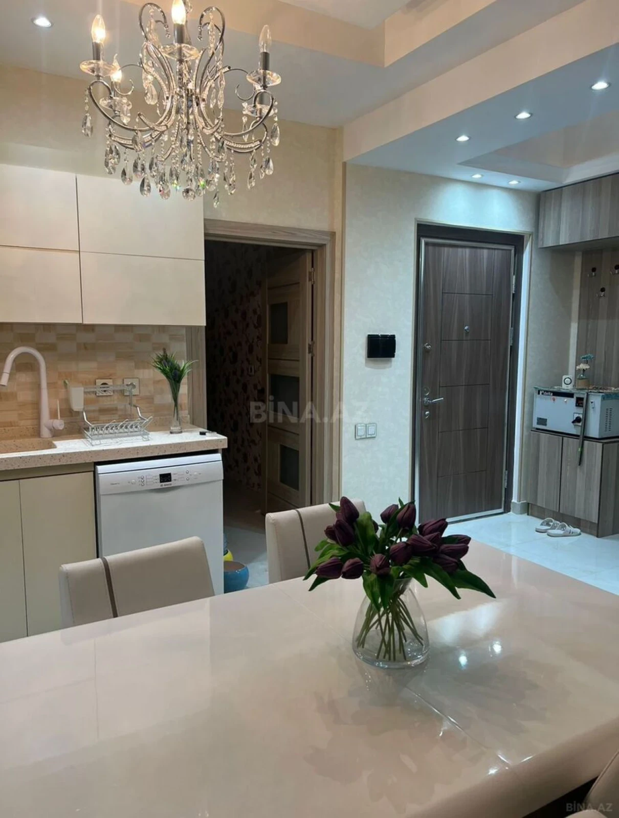 Kirayə verilir 3 otaqlı mənzil 100 m²