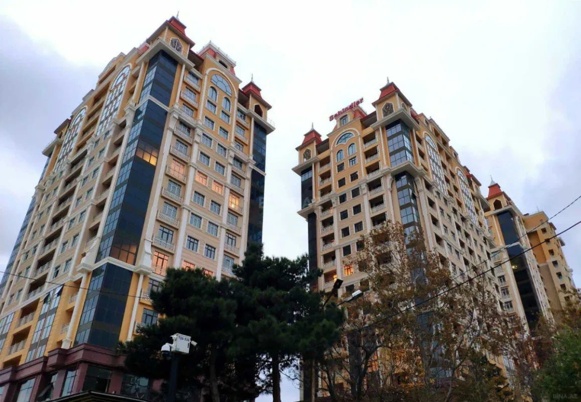Satılır 3 otaqlı mənzil 113 m²