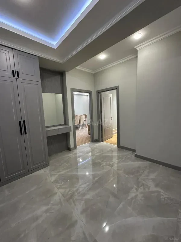 Kirayə verilir 2 otaqlı mənzil 70 m²