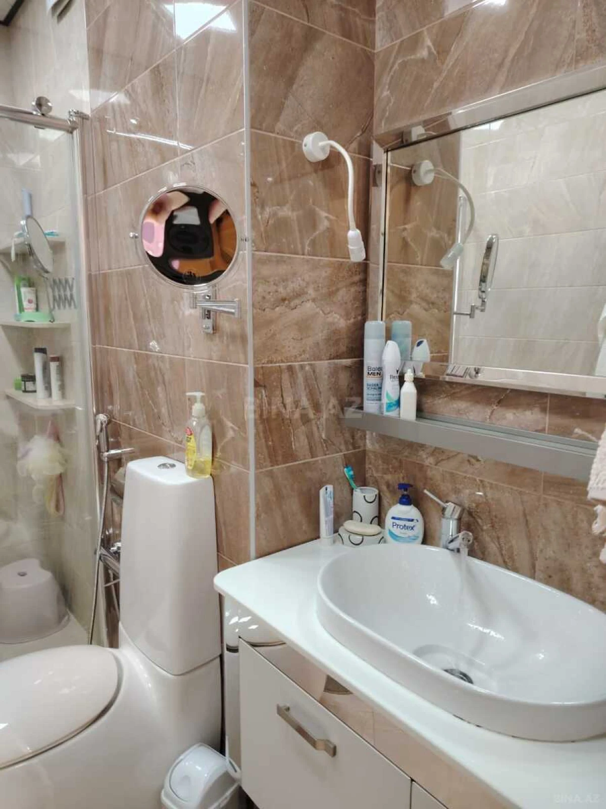 Satılır 4 otaqlı mənzil 178 m²