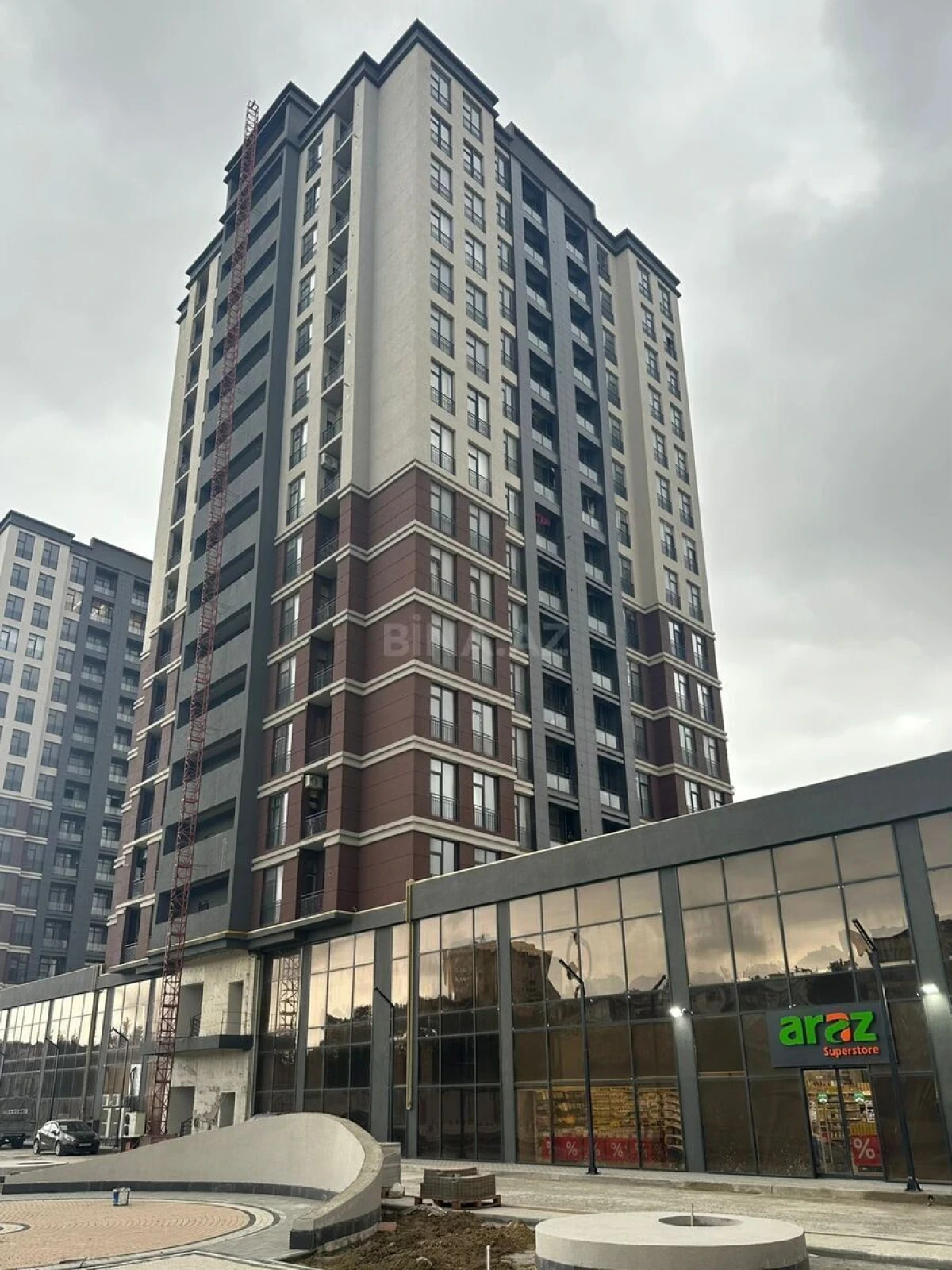 Satılır 2 otaqlı mənzil 80 m²