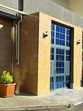 Satılır 2 otaqlı mənzil 96 m²