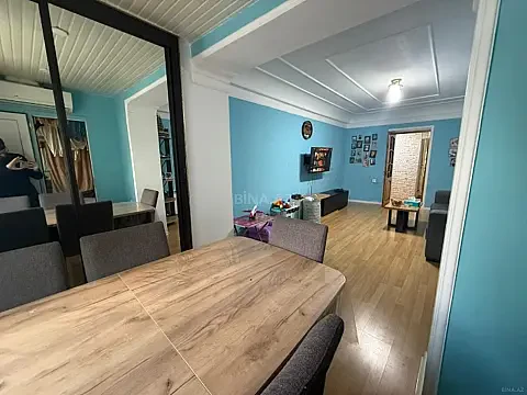 Satılır 3 otaqlı mənzil 63 m²