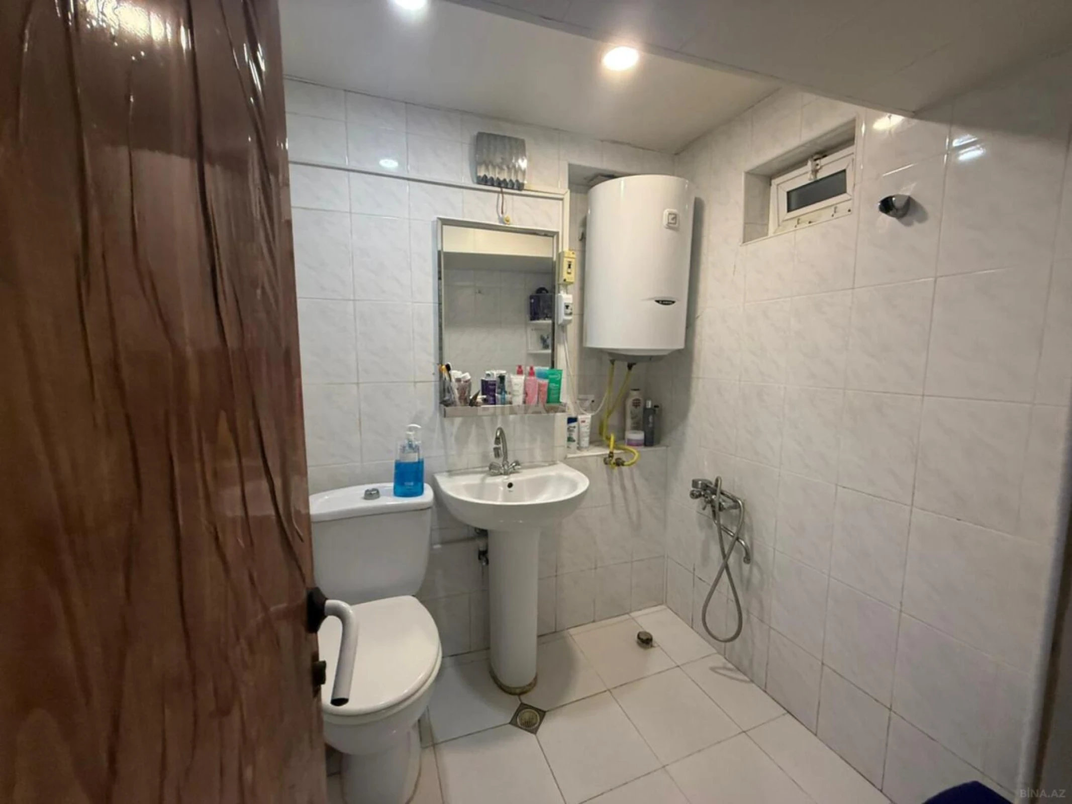 Satılır 3 otaqlı mənzil 63 m²