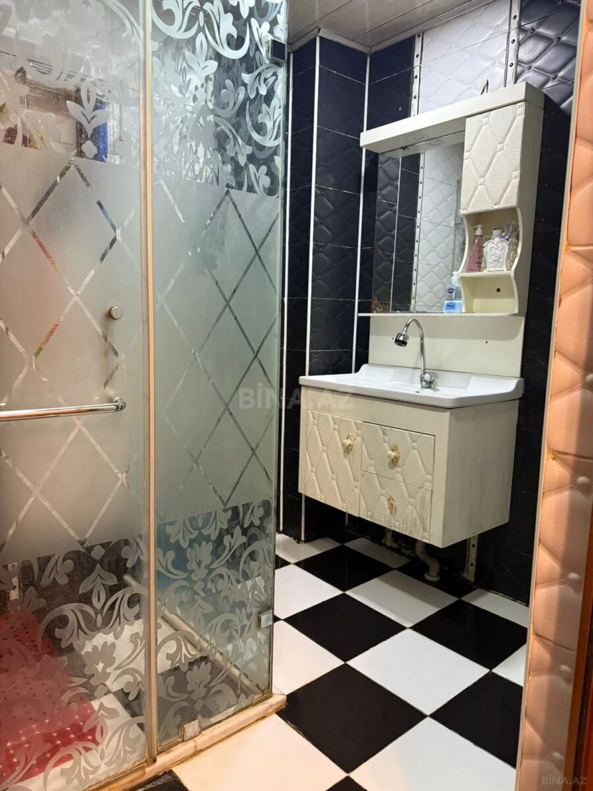 Satılır 3 otaqlı mənzil 105 m²