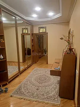 Satılır 3 otaqlı mənzil 87 m²