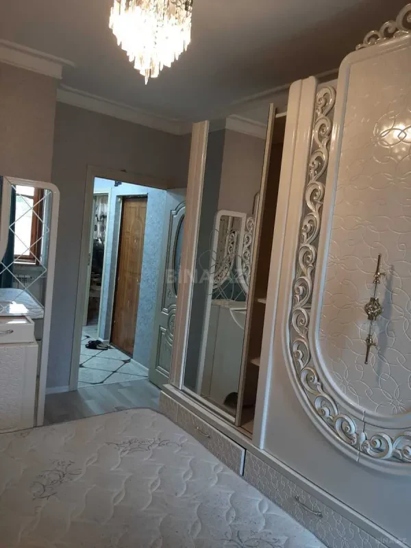 Satılır 2 otaqlı mənzil 60 m²