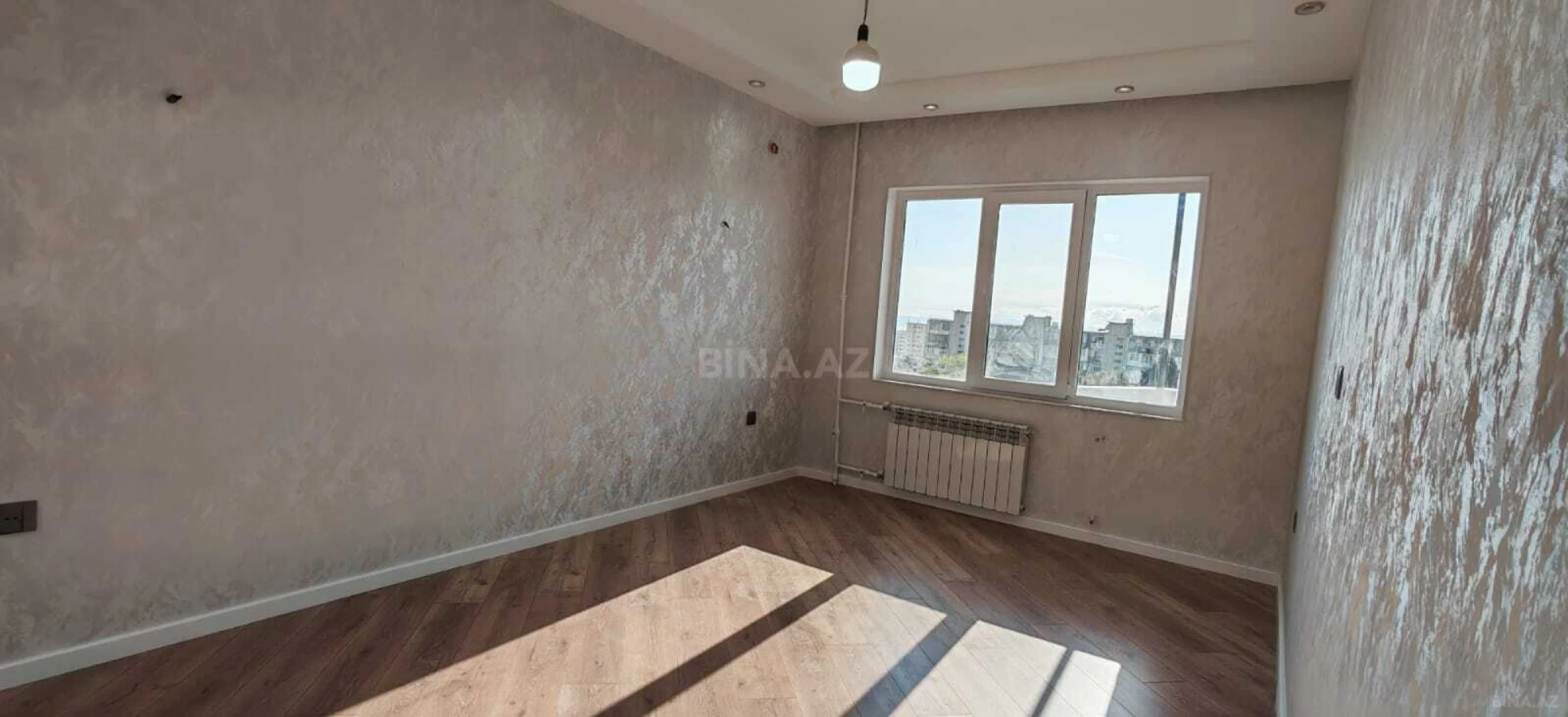 Satılır 2 otaqlı mənzil 60 m²