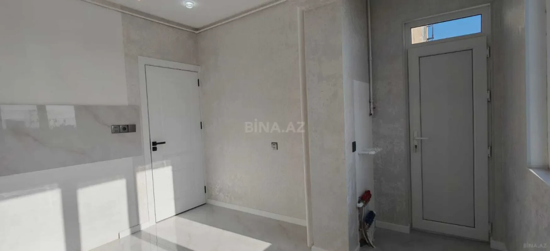 Satılır 2 otaqlı mənzil 60 m²