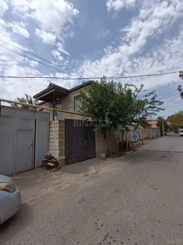 Satılır 6 otaqlı həyət evi 260 m²