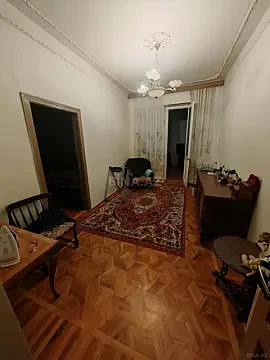 Satılır 4 otaqlı mənzil 95 m²