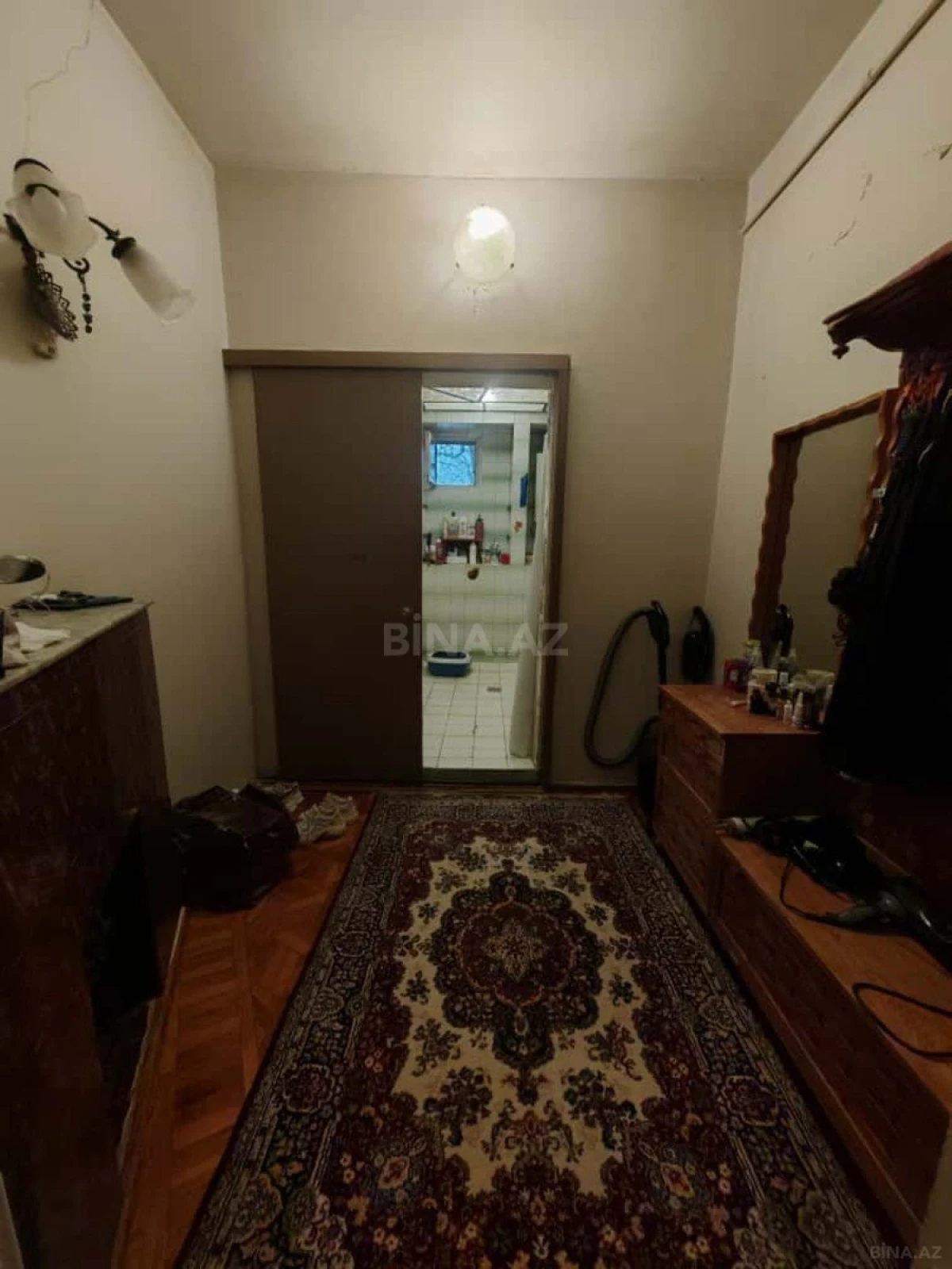 Satılır 4 otaqlı mənzil 95 m²