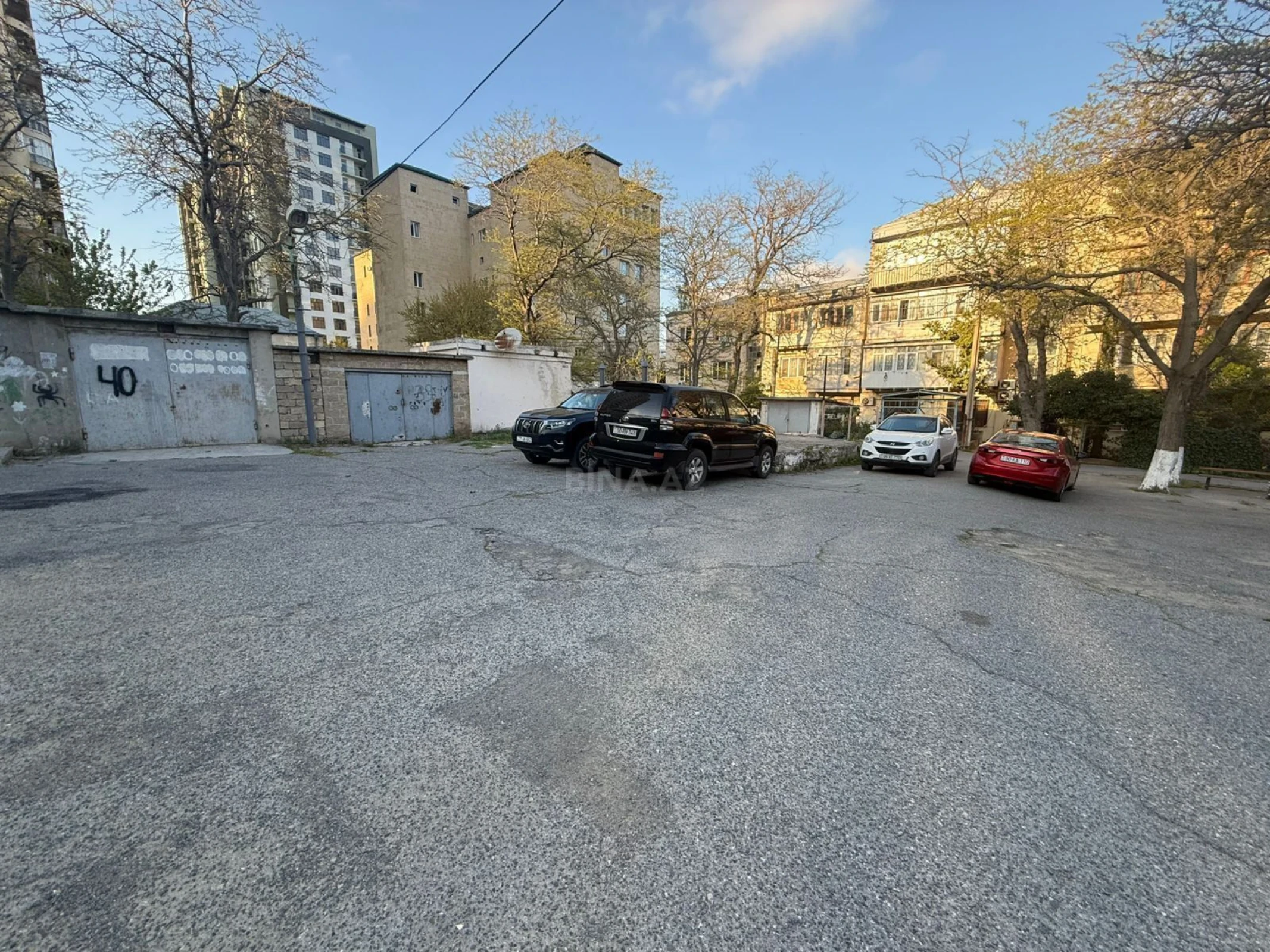 Satılır 4 otaqlı mənzil 95 m²