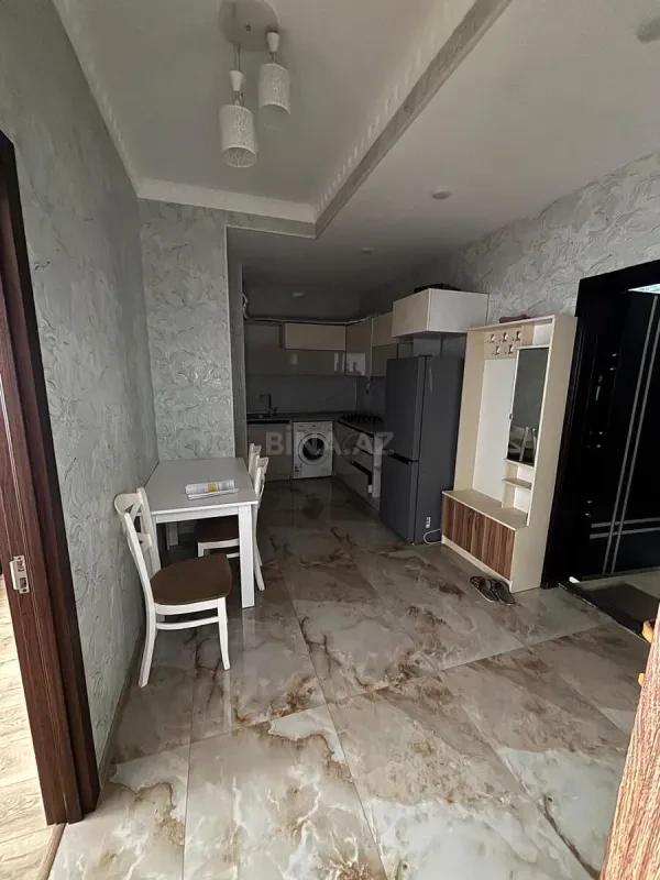 Kirayə verilir 2 otaqlı mənzil 60 m²
