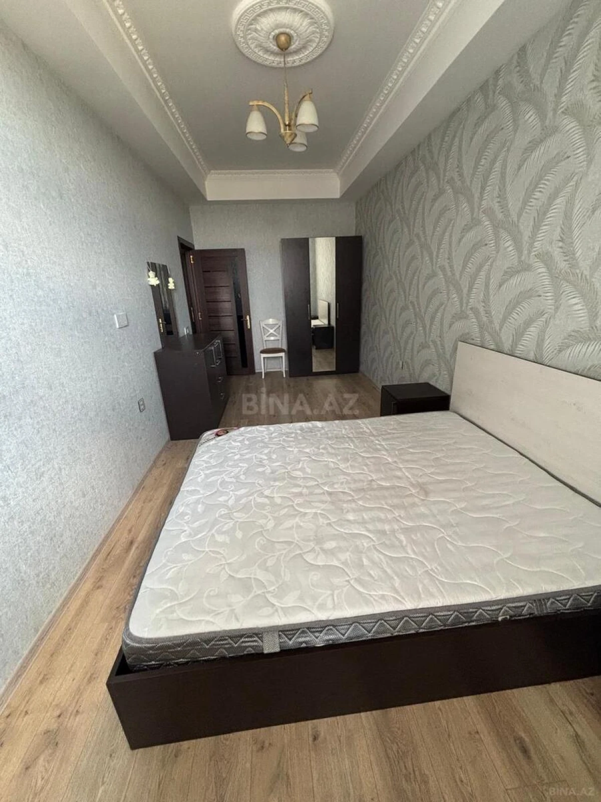Kirayə verilir 2 otaqlı mənzil 60 m²