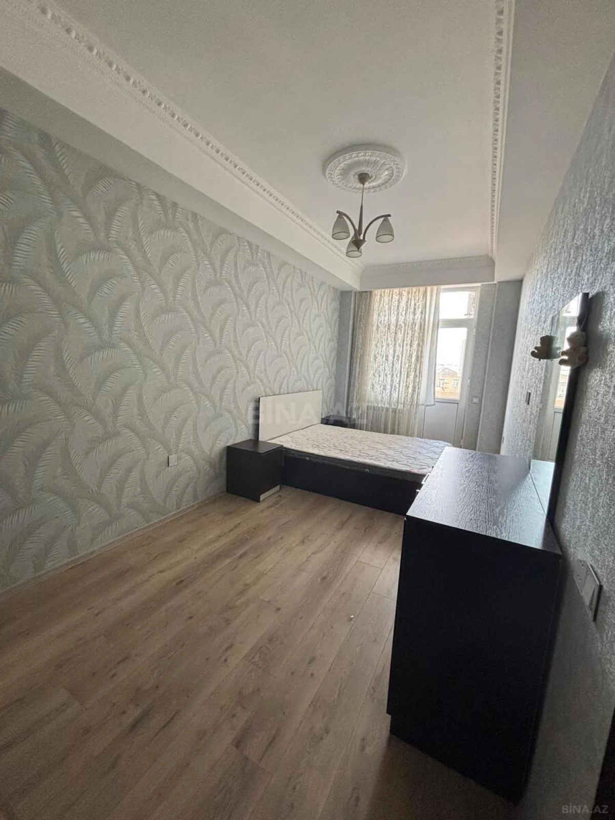 Kirayə verilir 2 otaqlı mənzil 60 m²