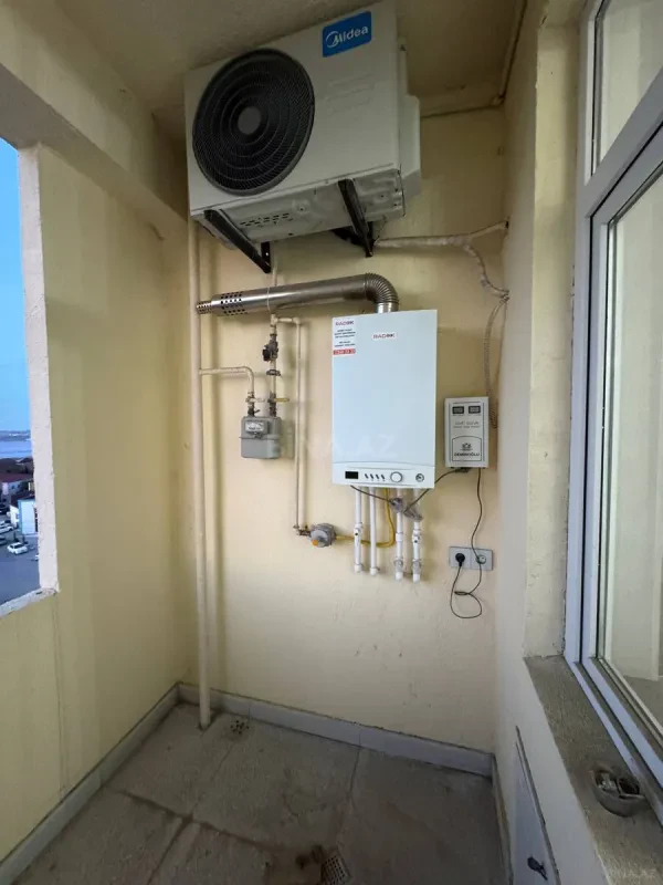 Satılır 2 otaqlı mənzil 72 m²