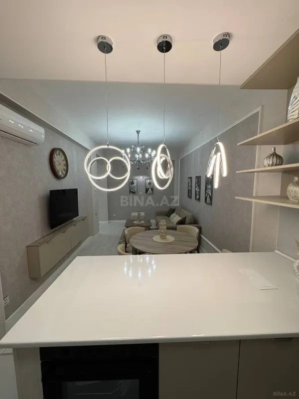 Satılır 2 otaqlı mənzil 72 m²