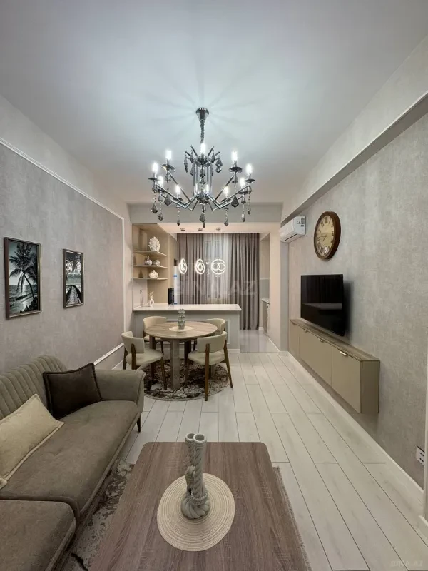 Satılır 2 otaqlı mənzil 72 m²